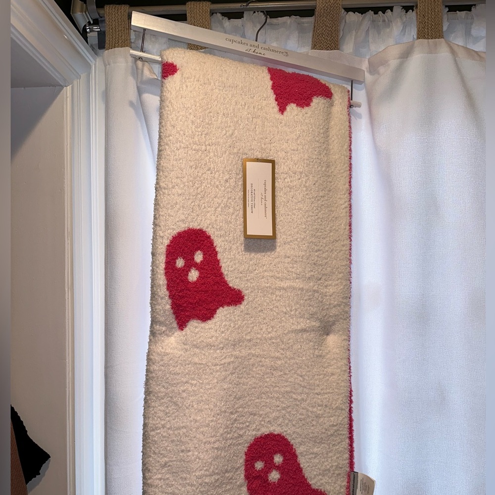 White and Pink Ghost Throw Blanket